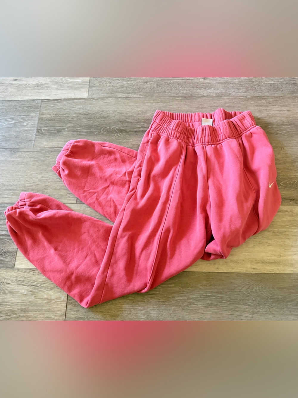 Nike Sweatpants in Pink - Size Small